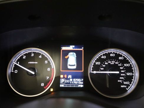 Used 2022 Subaru Forester Premium AWD/4WD image 7