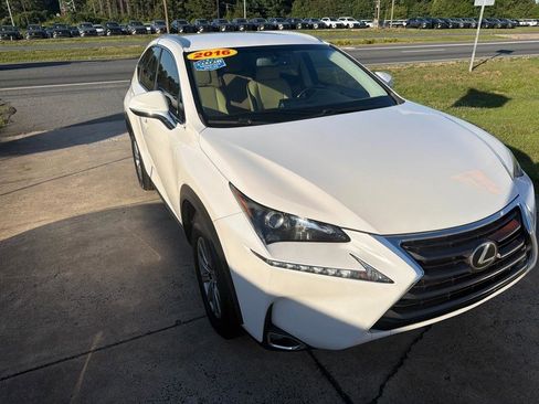 Used 2016 Lexus NX 200t FWD image 5