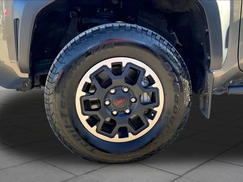 Used 2024 Toyota Tacoma TRD Off-Road AWD/4WD image 11