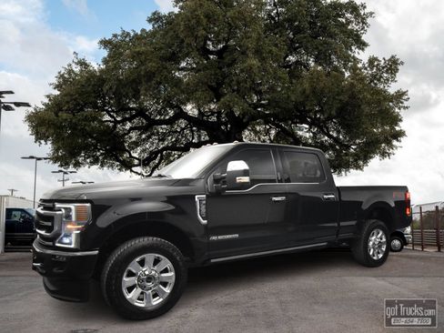 Used 2022 Ford F350 Platinum w/ FX4 Off-Road Package AWD/4WD image 1