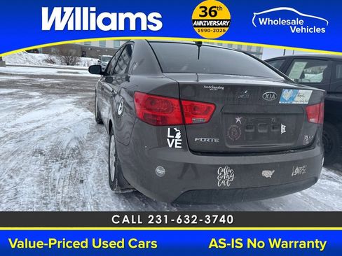 Used 2012 Kia Forte EX image 13