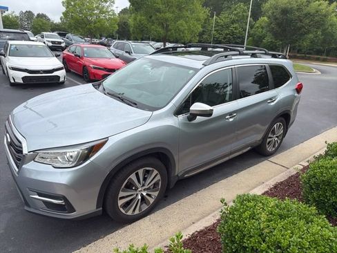 Used 2021 Subaru Ascent Touring w/ Popular Package #2 AWD/4WD image 3