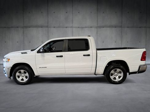 Used 2025 RAM 1500 Big Horn AWD/4WD image 2