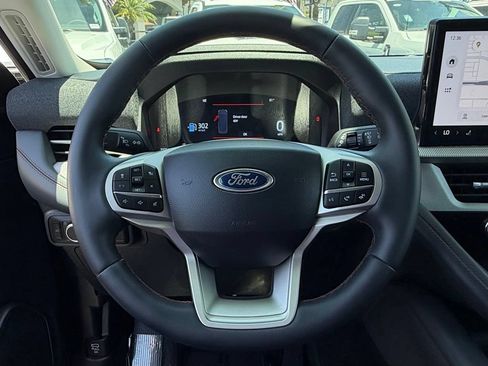 Used 2026 Ford Explorer Active RWD image 23