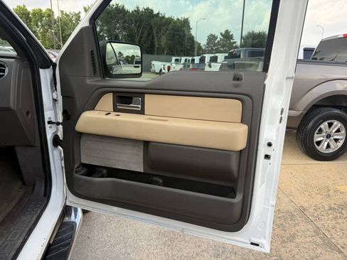 Used 2014 Ford F150 XLT w/ XLT Chrome Package AWD/4WD image 11