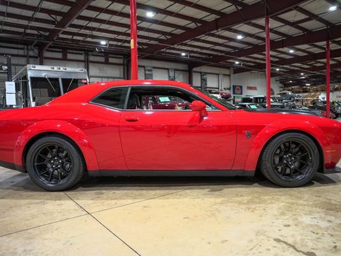 Used 2021 Dodge Challenger SRT Hellcat Redeye image 9