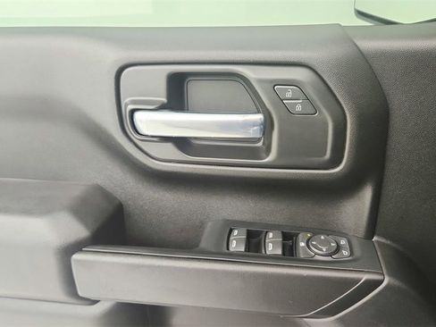 Used 2023 Chevrolet Silverado 1500 Custom image 22