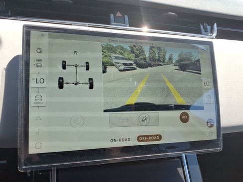 Used 2026 Land Rover Range Rover Evoque Dynamic SE image 21