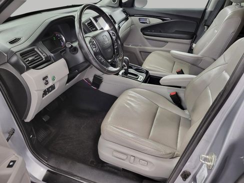 Used 2019 Honda Ridgeline RTL-E image 10