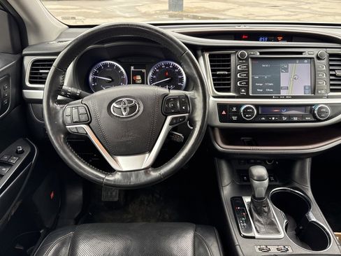 Used 2018 Toyota Highlander Limited image 10