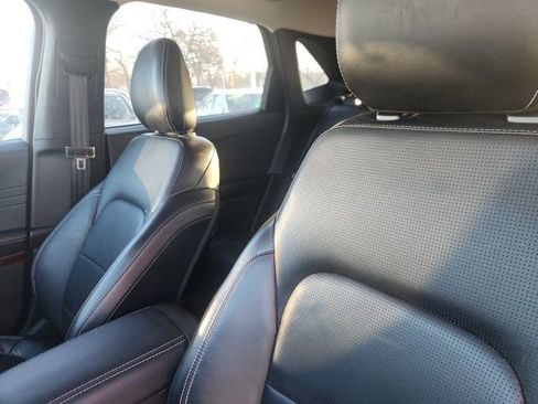 Used 2025 Ford Escape Platinum image 7