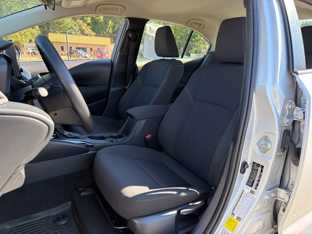 Used 2023 Toyota Corolla LE FWD image 18