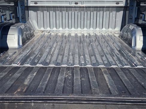 Used 2025 Chevrolet Silverado 1500 LT image 33