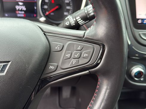 Used 2022 Chevrolet Equinox RS w/ RS Leather Package image 16