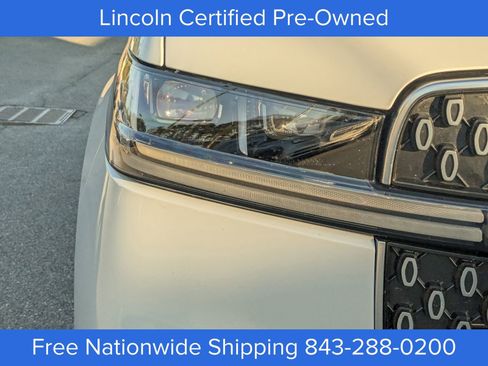 Certified 2025 Lincoln Navigator Reserve image 11