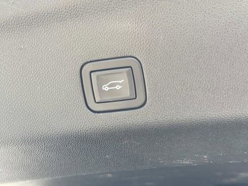 Used 2024 Chevrolet Tahoe LT AWD/4WD image 14