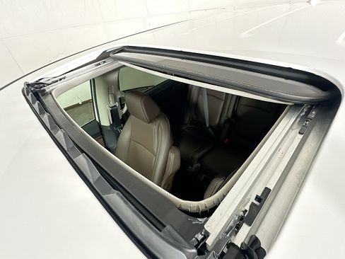 New 2026 Honda Odyssey Touring image 21