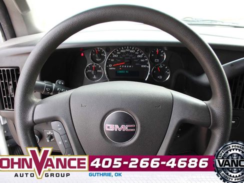 Used 2017 GMC Savana 2500 image 28