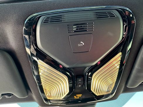 Used 2024 BMW 330i Sedan w/ Premium Package image 24