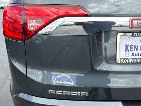 Used 2019 GMC Acadia Denali w/ Technology Package AWD/4WD image 5