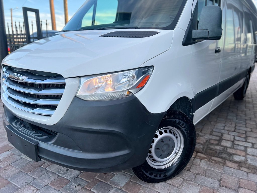 Used 2019 Freightliner Sprinter 2500 RWD image 21