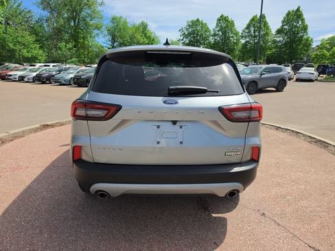Used 2024 Ford Escape Active AWD/4WD image 4