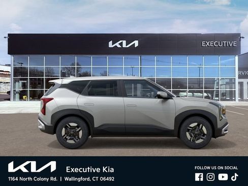 New 2027 Kia Seltos LX FWD image 7