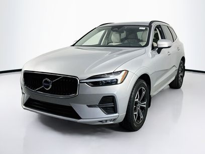 Used 2022 Volvo XC60 B5 Momentum w/ Protection Package Premier