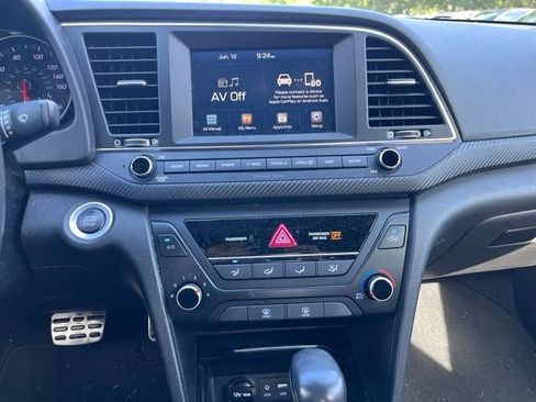 Used 2018 Hyundai Elantra Sport FWD image 13