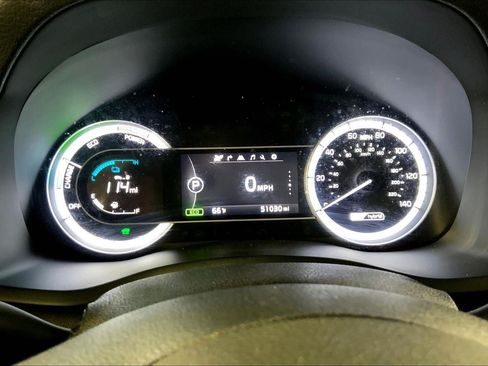 Used 2018 Kia Niro Touring FWD image 19