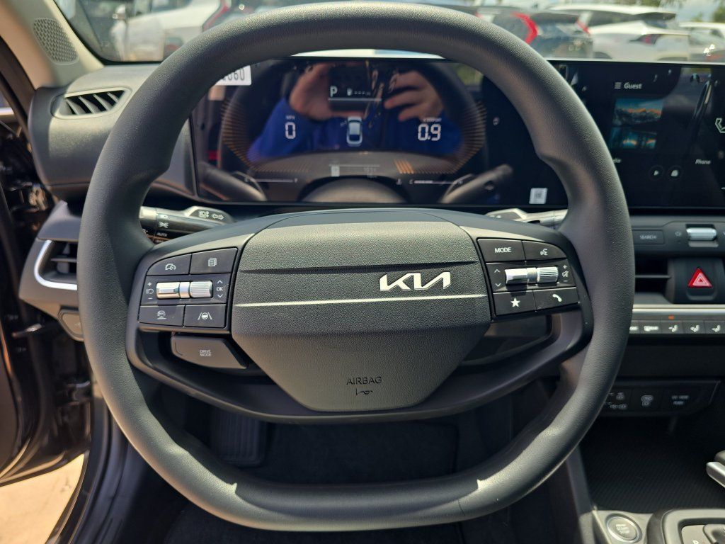 New 2026 Kia K4 FWD image 28