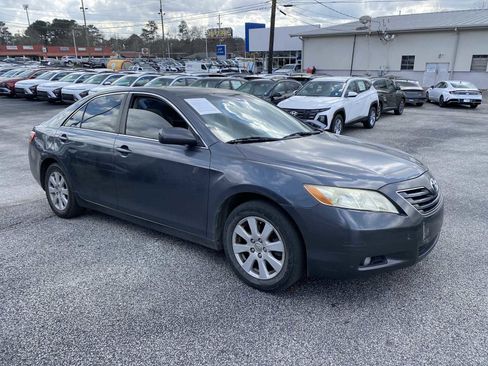 Used 2007 Toyota Camry XLE image 2