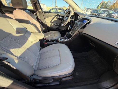 Used 2017 Buick Verano image 16