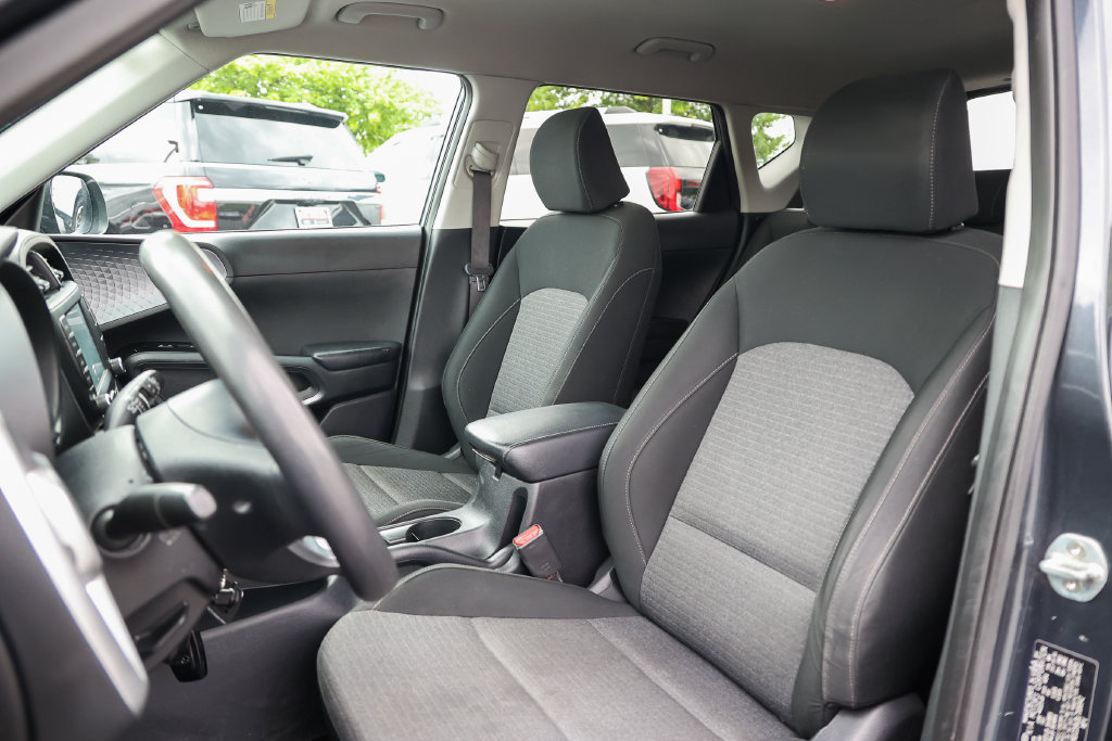 Used 2020 Kia Soul S FWD image 24