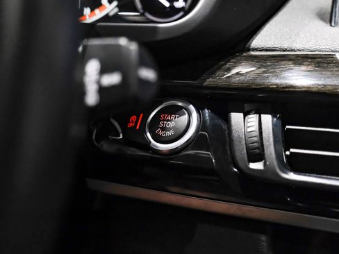 Used 2018 BMW X5 xDrive50i image 19