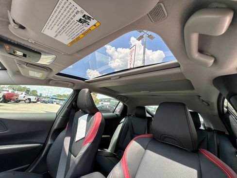 New 2025 Toyota Prius Plug-In Hybrid image 31