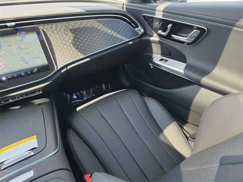 Certified 2025 Mercedes-Benz E 350 4MATIC Sedan image 15