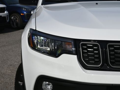 New 2026 Jeep Compass Latitude AWD/4WD image 5