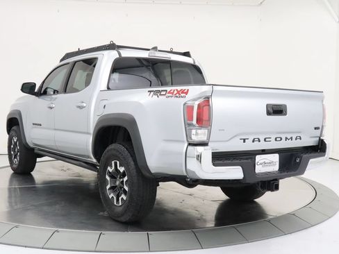 Used 2022 Toyota Tacoma TRD Off-Road AWD/4WD image 3