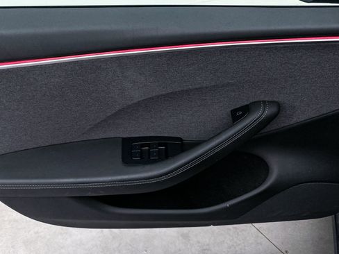 Used 2024 Tesla Model 3 Standard Range RWD image 16