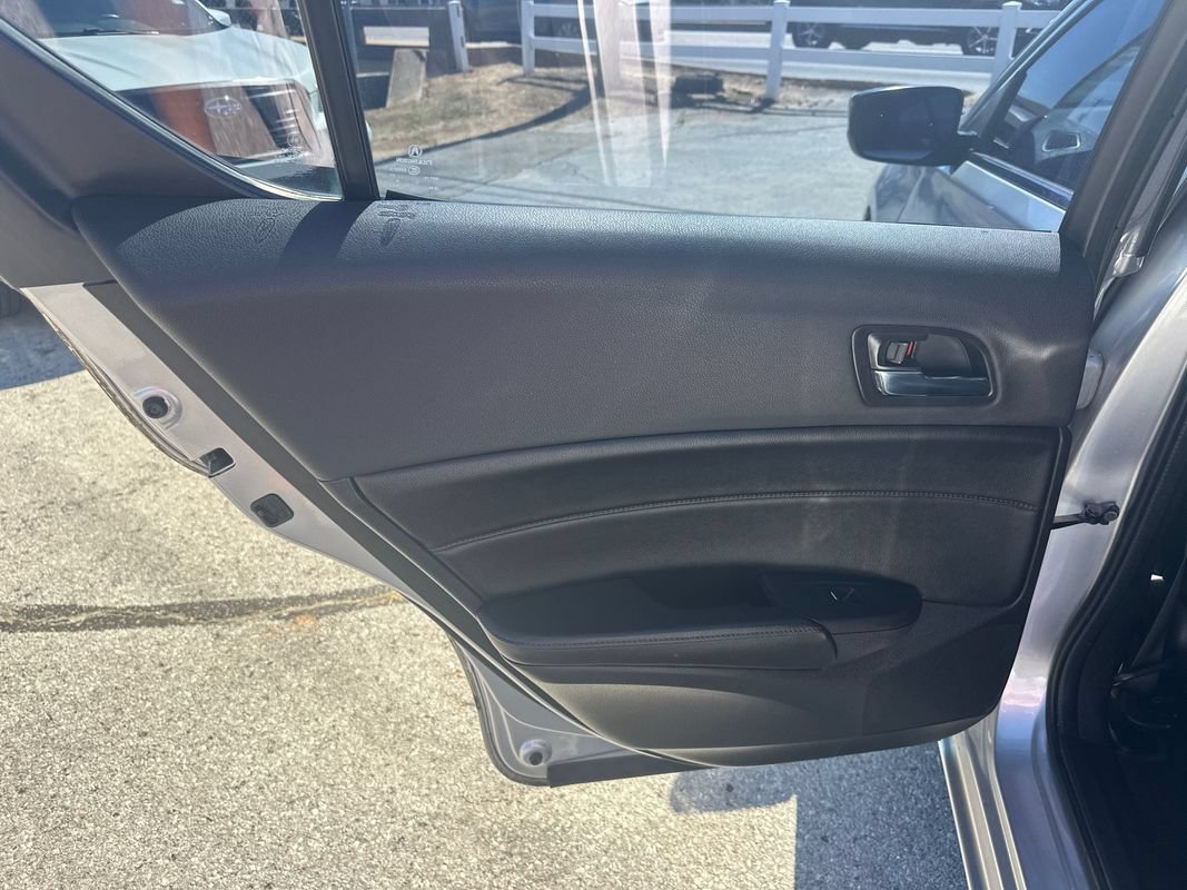 Used 2015 Acura ILX FWD image 21