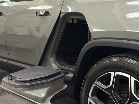 Used 2023 Rivian R1T Launch Edition AWD/4WD image 16