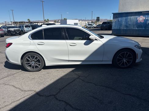 Used 2020 BMW 330i Sedan w/ Driving Assistance Package image 4
