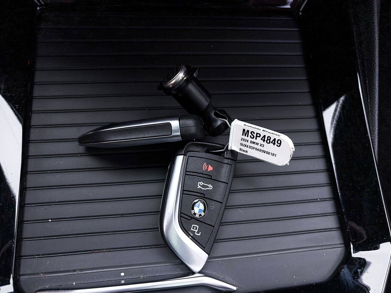 Used 2024 BMW X3 sDrive30i w/ Premium Package RWD image 30