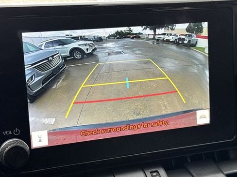 Used 2024 Toyota RAV4 XLE Premium FWD image 34
