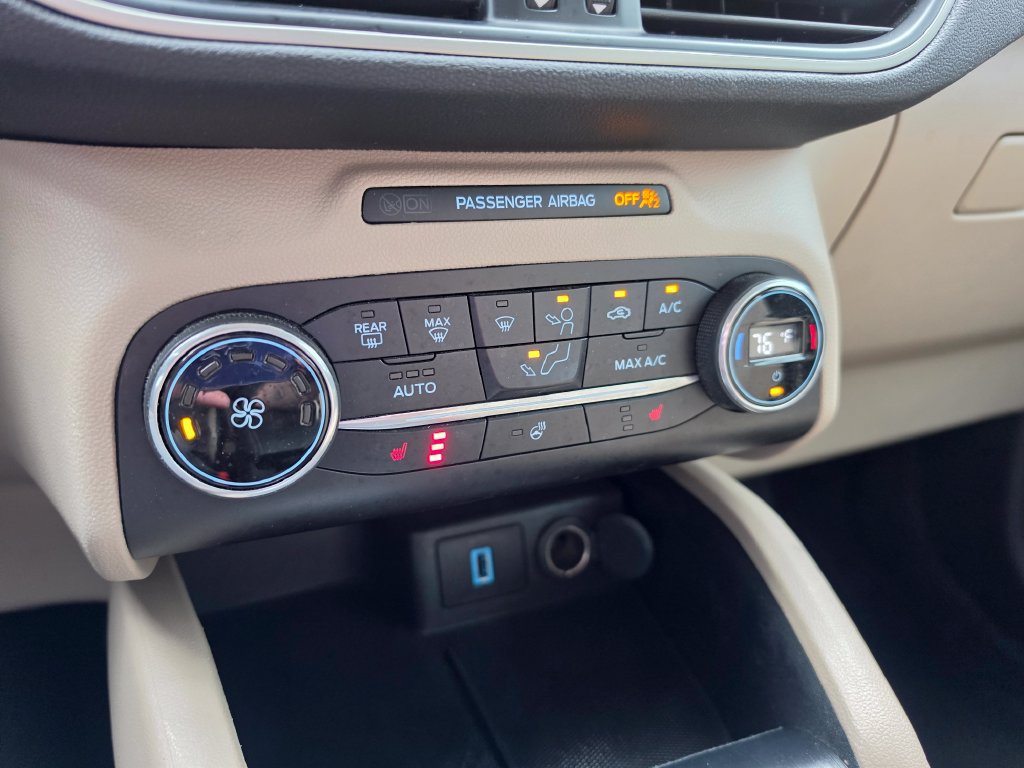 Used 2020 Ford Escape SEL FWD image 26
