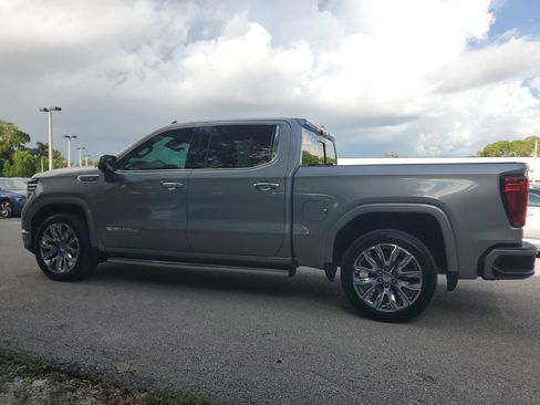 Used 2024 GMC Sierra 1500 Denali w/ Denali Reserve Package AWD/4WD image 8