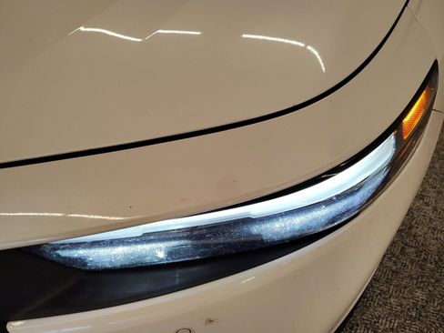 Used 2024 Honda Accord Touring image 10