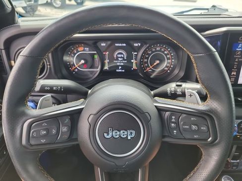 Used 2024 Jeep Wrangler Unlimited Rubicon 392 AWD/4WD image 31