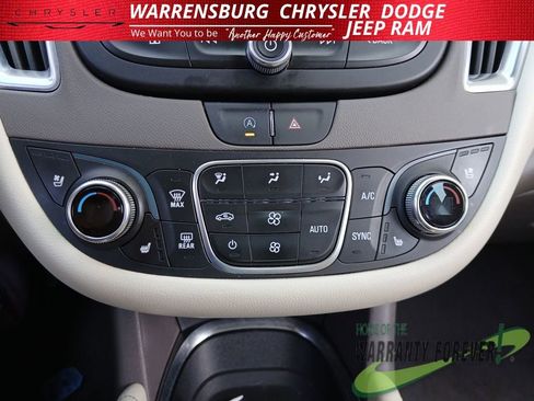 Used 2024 Chevrolet Malibu LT image 25